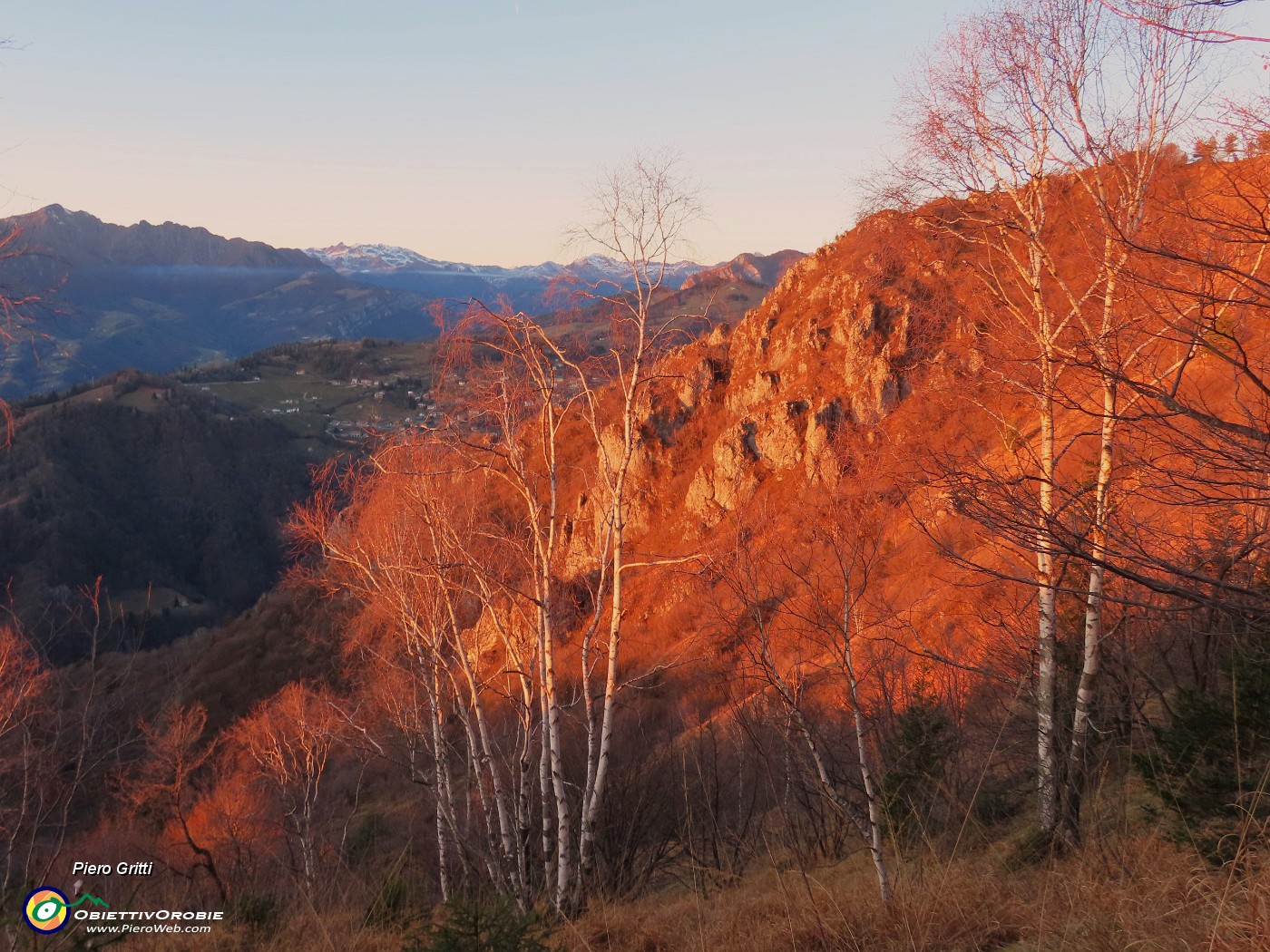 57...nella luce e nei colori del tramonto.JPG